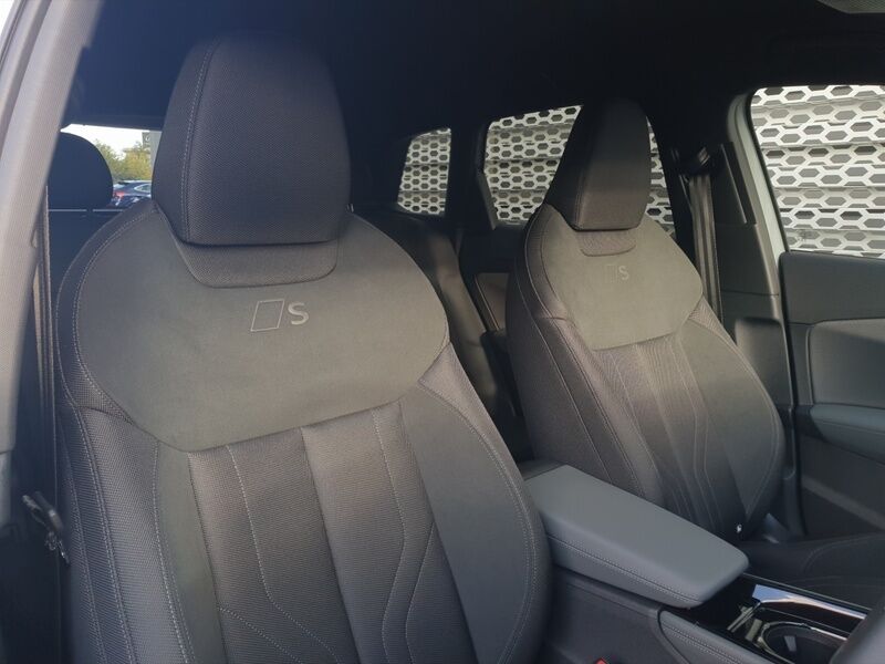 More views of Audi Q3