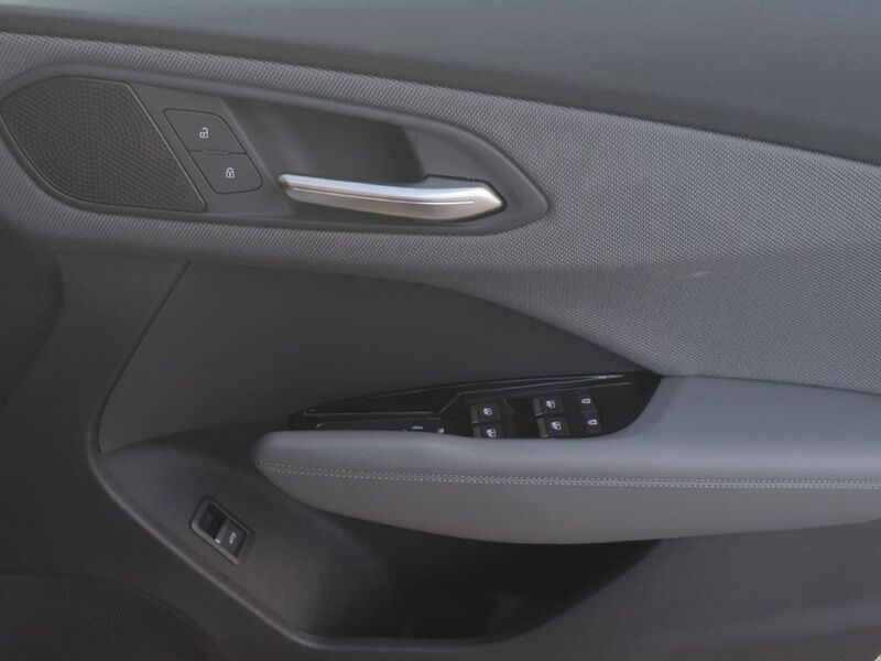 More views of Audi Q3