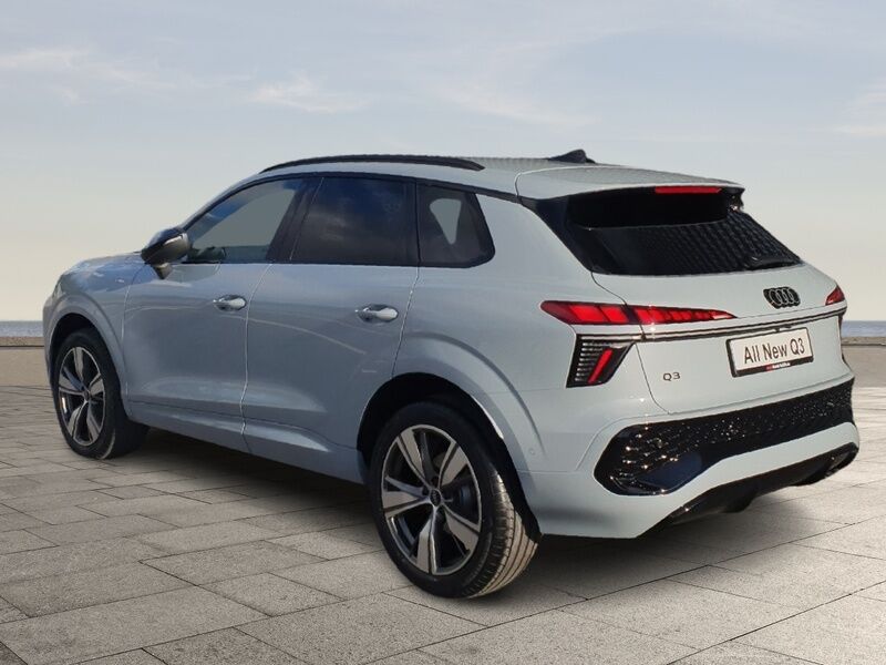 More views of Audi Q3