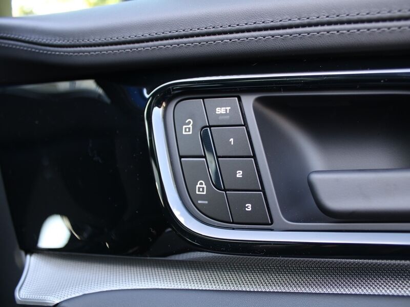 More views of Porsche Panamera