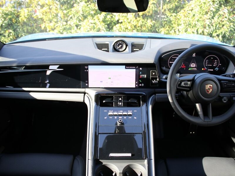 More views of Porsche Panamera