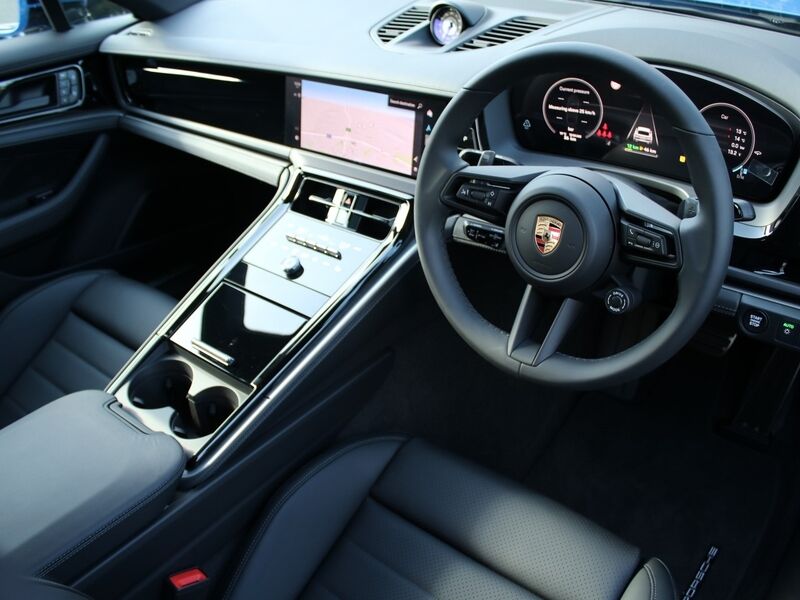 More views of Porsche Panamera