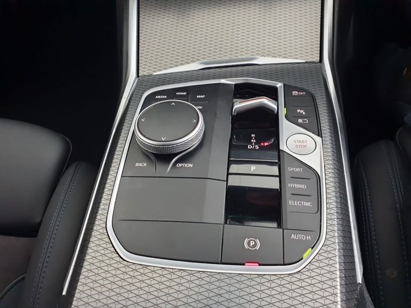 More views of BMW 3-Series