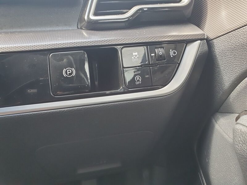 More views of Kia Sportage