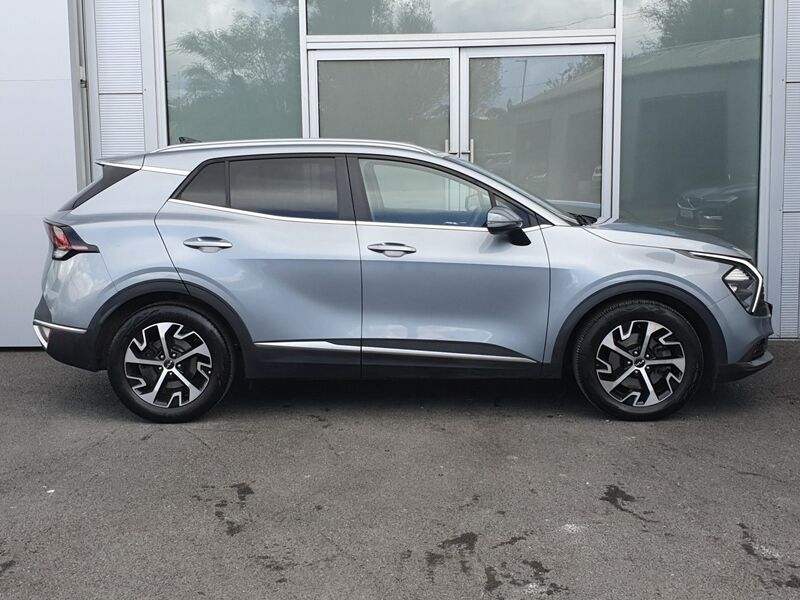 More views of Kia Sportage