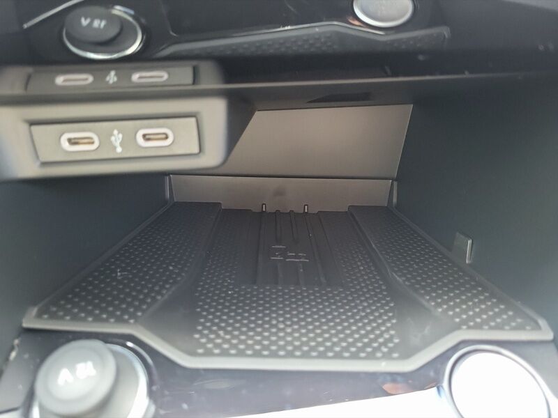 More views of Volkswagen T-Roc