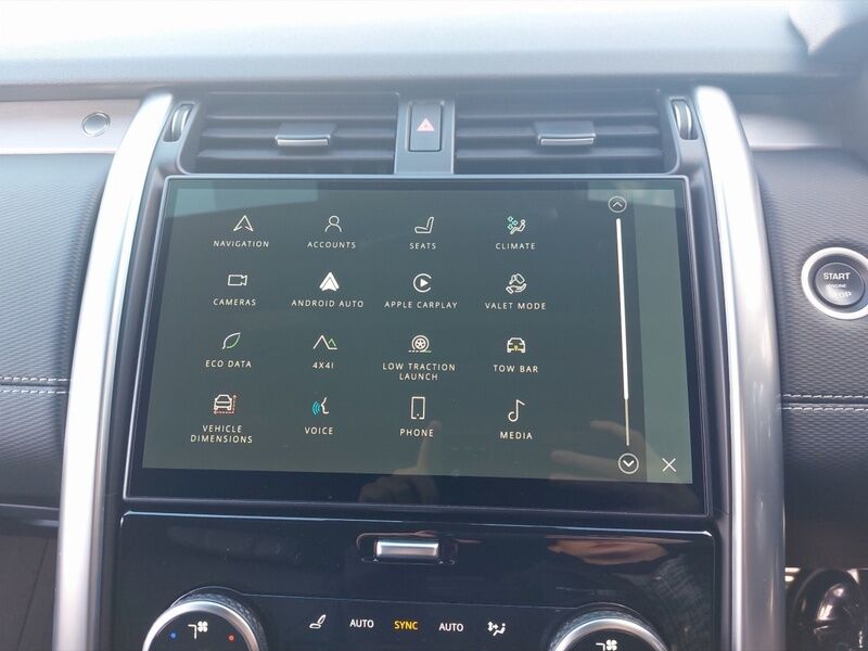 More views of Land Rover Discovery