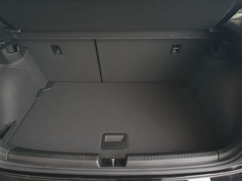 More views of Volkswagen Polo