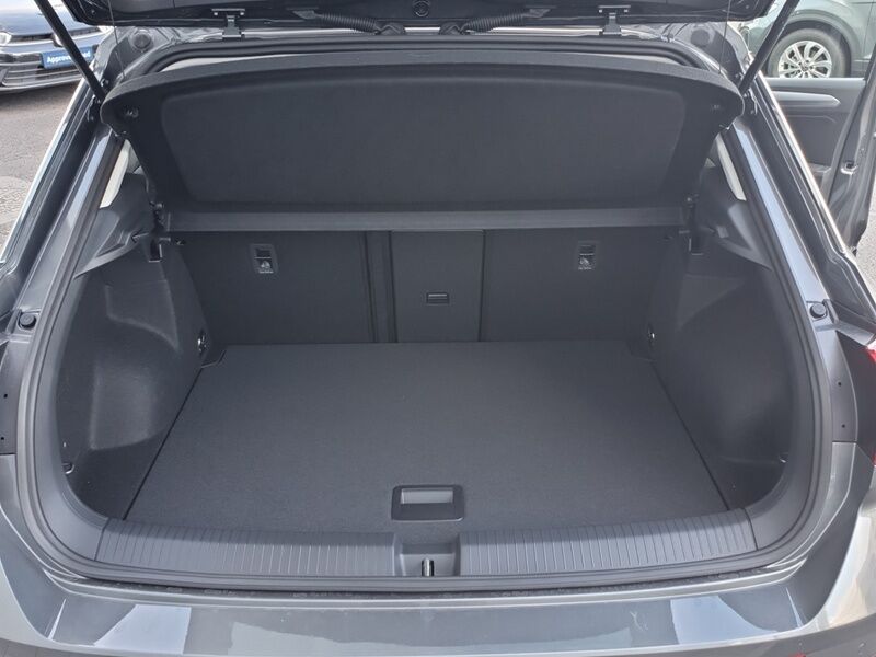 More views of Volkswagen T-Roc