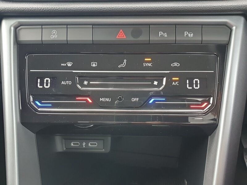 More views of Volkswagen T-Roc