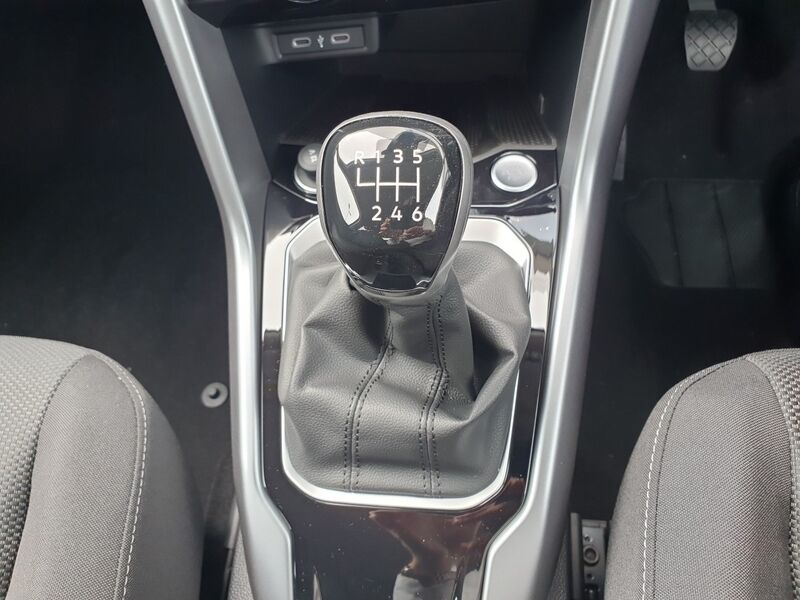 More views of Volkswagen T-Roc