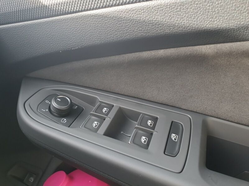 More views of Volkswagen Golf