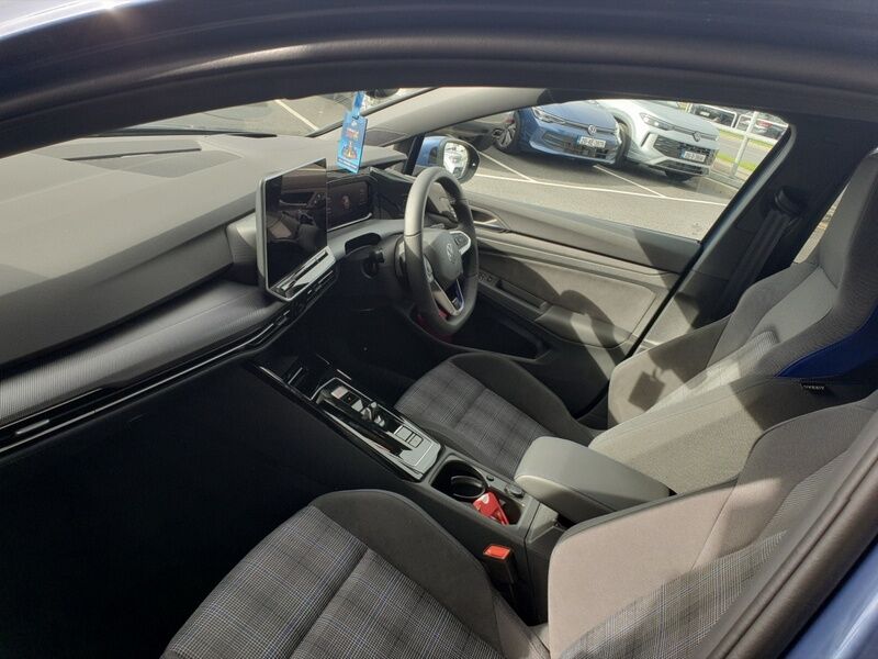 More views of Volkswagen Golf