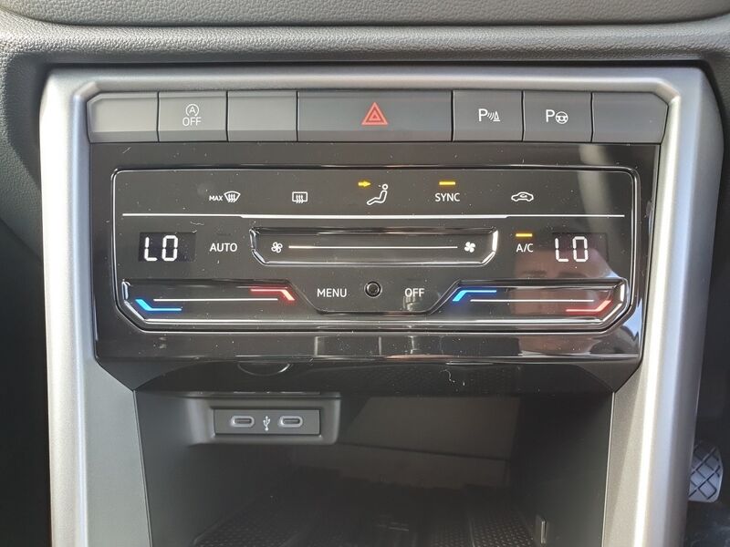 More views of Volkswagen T-Roc