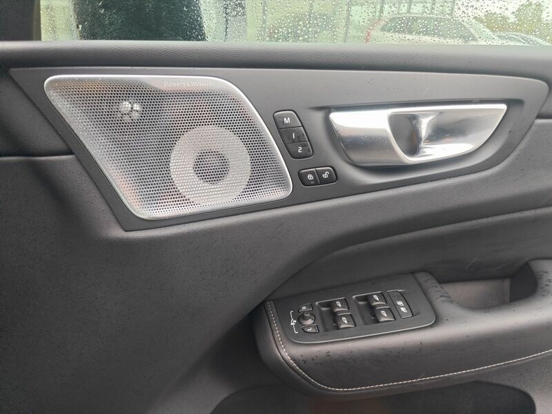 More views of Volvo XC60