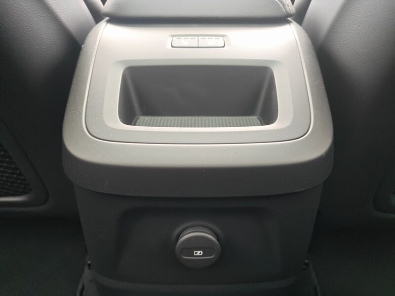 More views of Volvo XC60