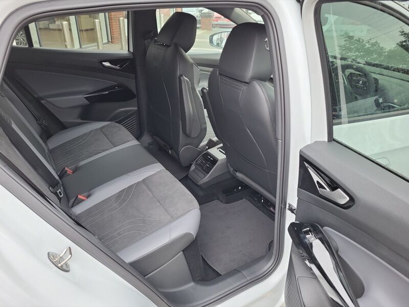 More views of Volkswagen ID.5