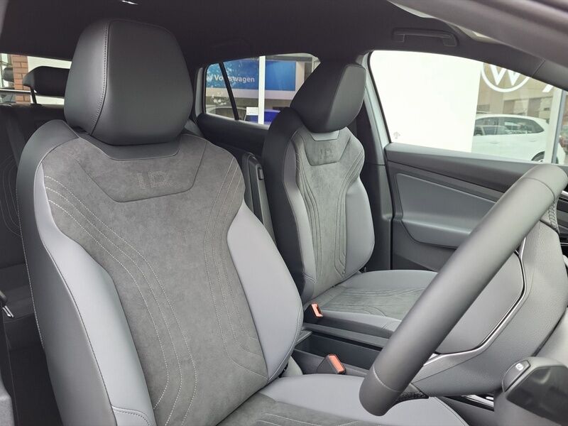 More views of Volkswagen ID.5