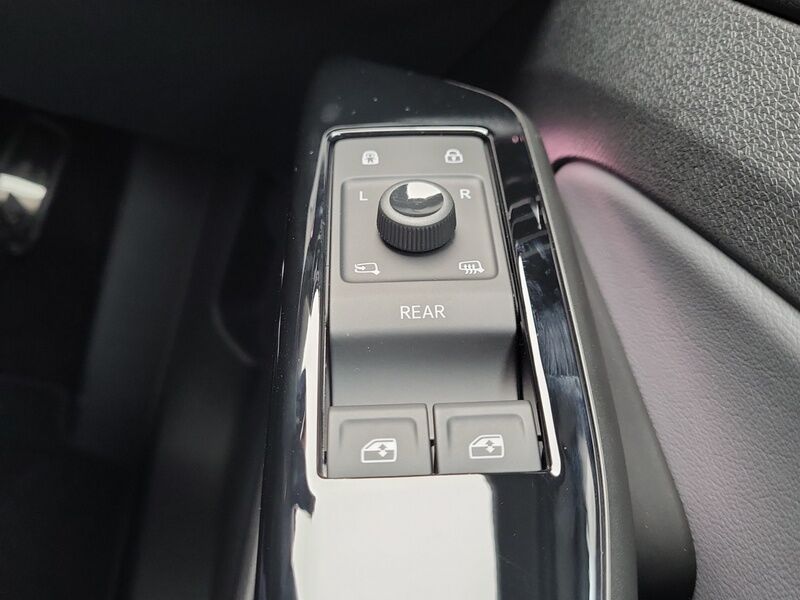 More views of Volkswagen ID.5