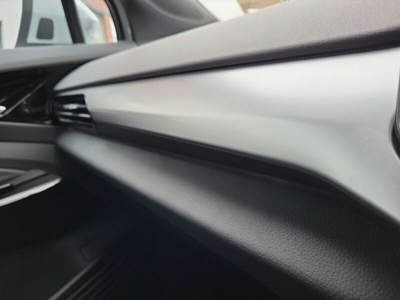 More views of Volkswagen ID.5