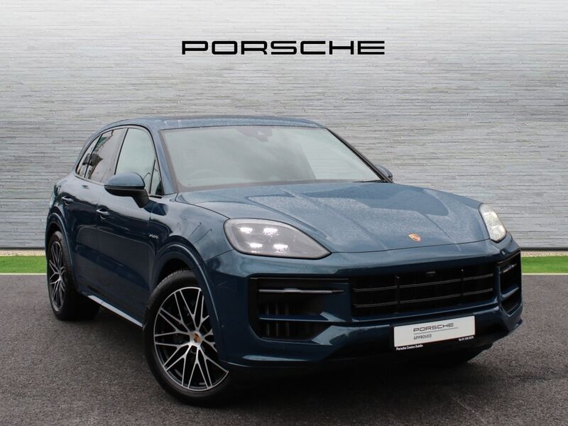 More views of Porsche Cayenne