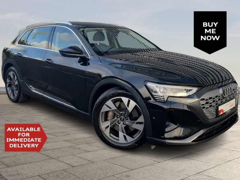 More views of Audi Q8 e-tron