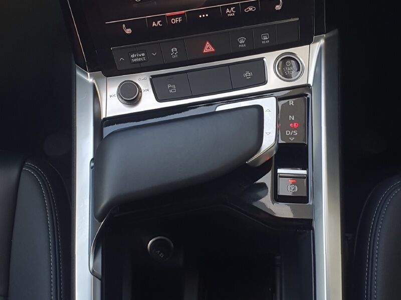 More views of Audi Q8 e-tron