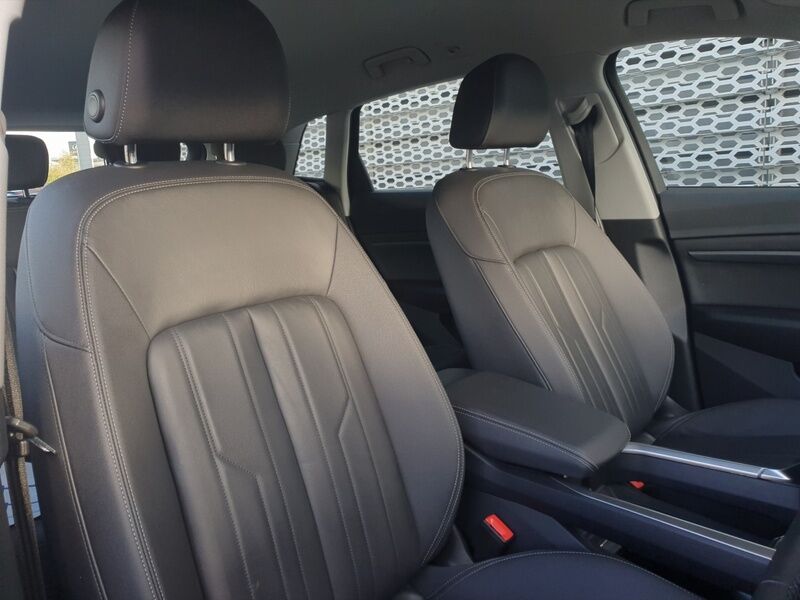 More views of Audi Q8 e-tron