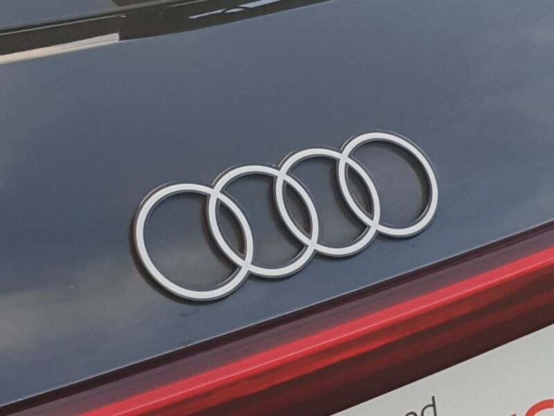 More views of Audi Q8 e-tron