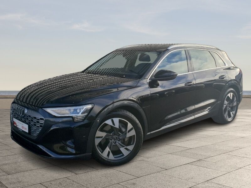 More views of Audi Q8 e-tron