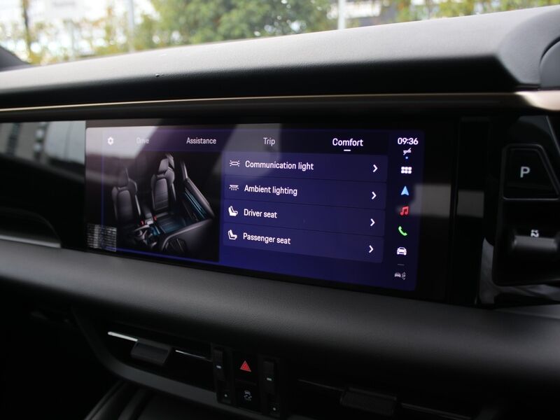 More views of Porsche Macan