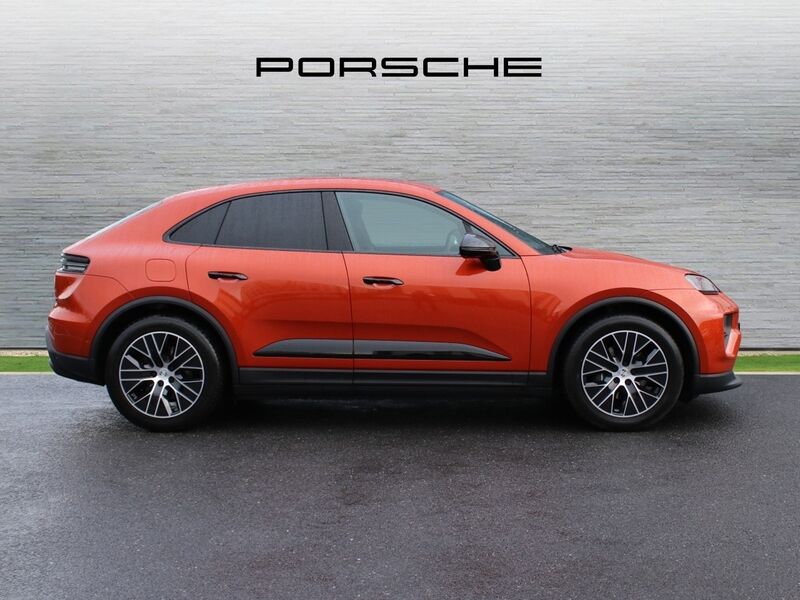 More views of Porsche Macan