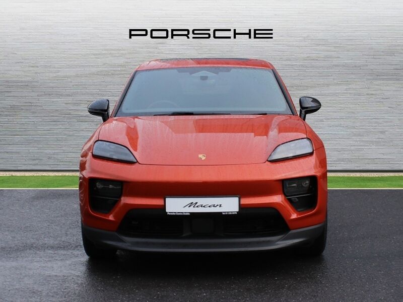 More views of Porsche Macan