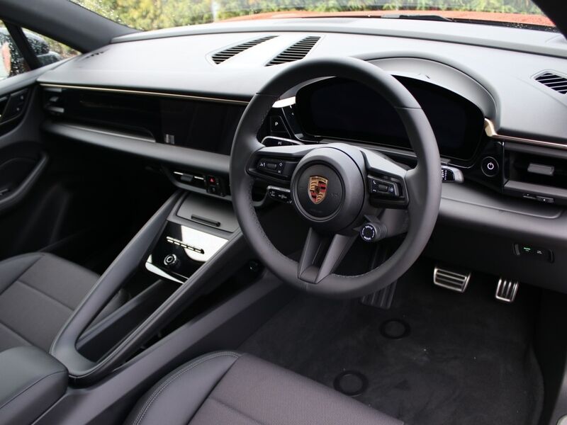 More views of Porsche Macan