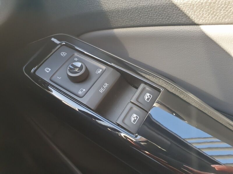 More views of Volkswagen ID.4