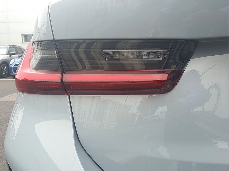 More views of BMW 3-Series