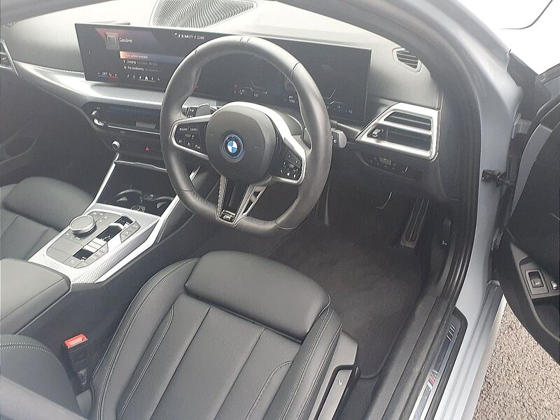 More views of BMW 3-Series