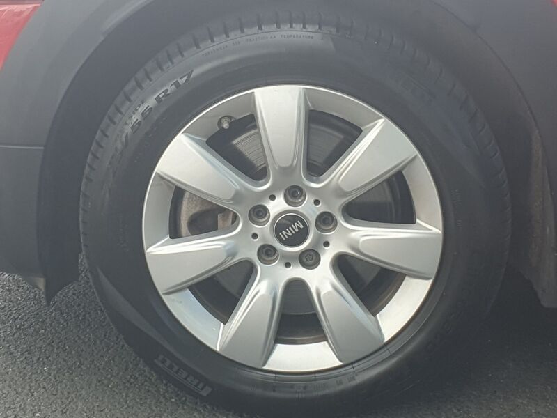 More views of Mini Countryman