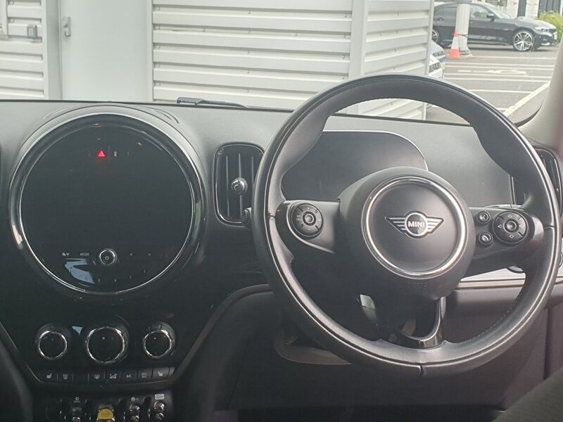 More views of Mini Countryman