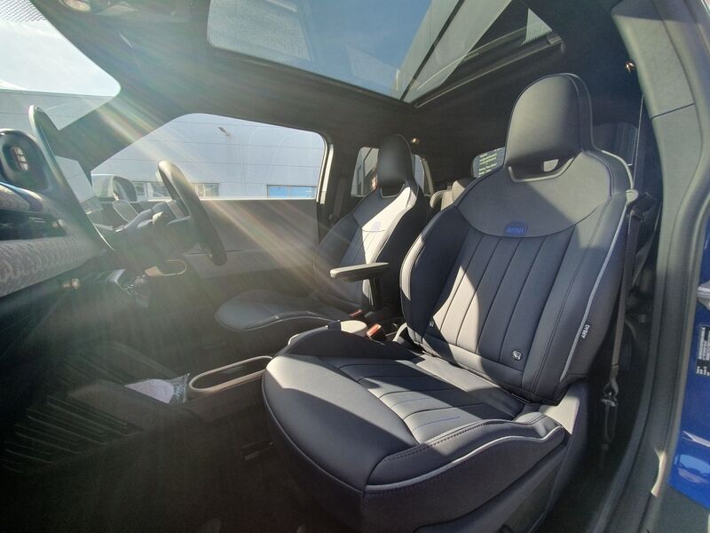 More views of Mini Cooper