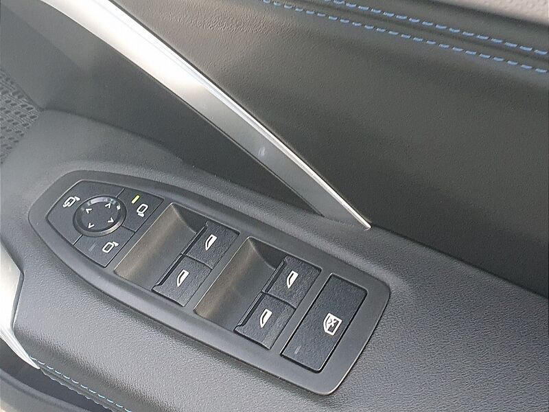 More views of BMW iX2