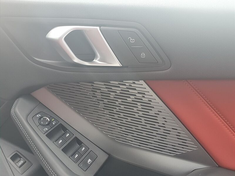 More views of BMW 1-Series