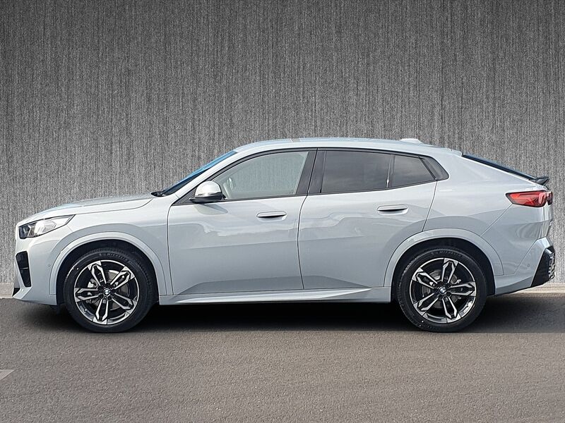 More views of BMW iX2