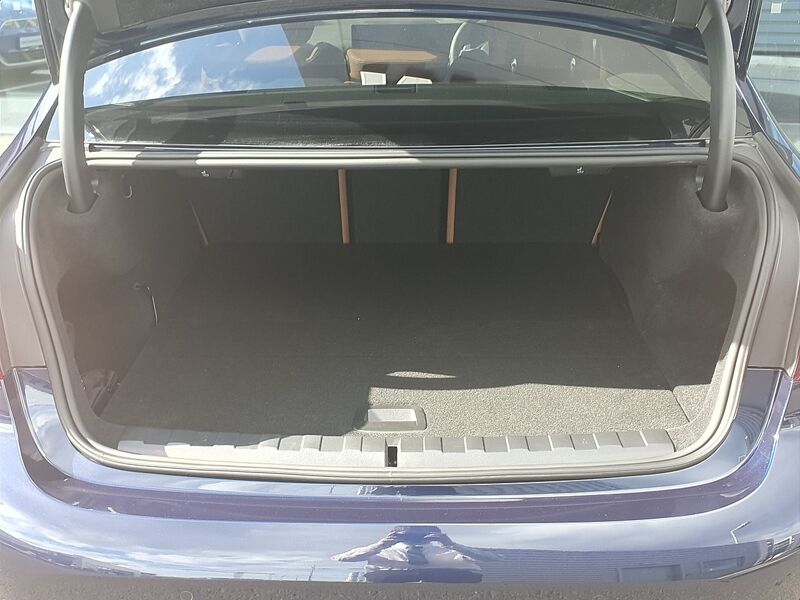 More views of BMW 3-Series