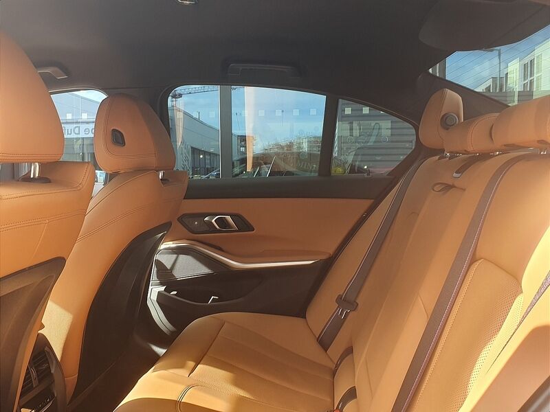 More views of BMW 3-Series