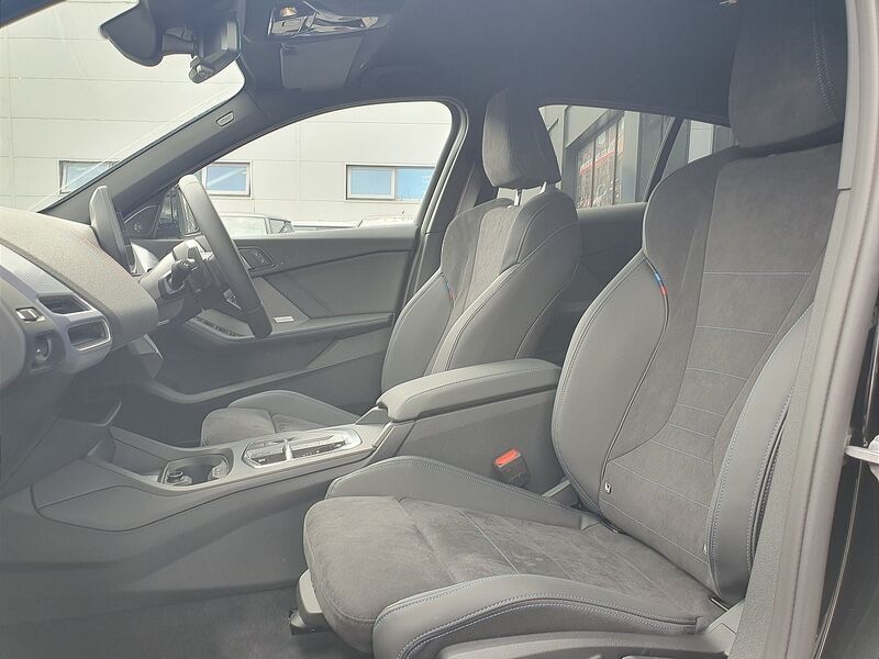 More views of BMW 1-Series