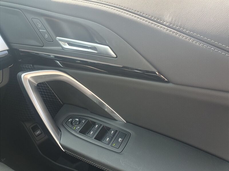 More views of BMW iX1