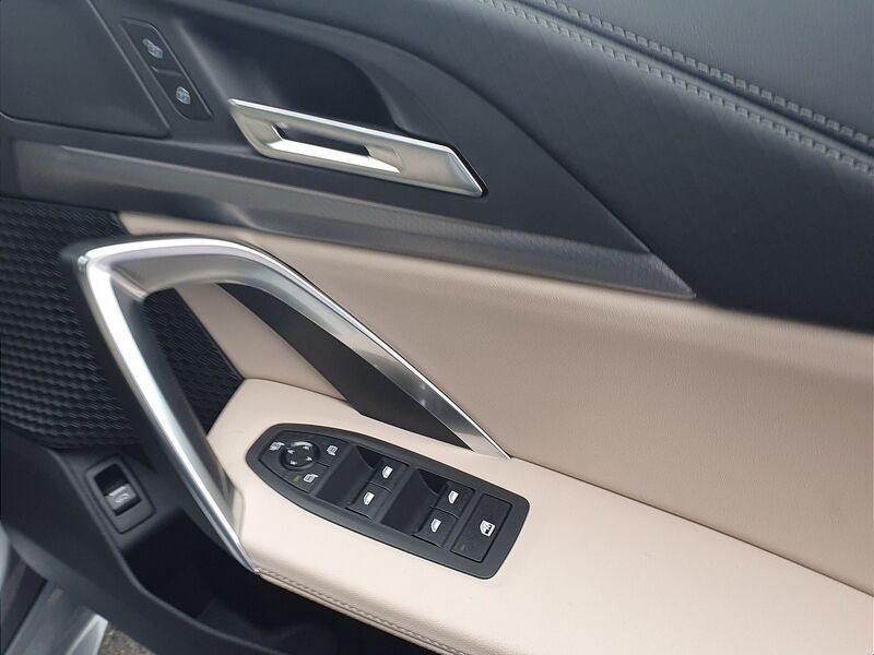 More views of BMW X2