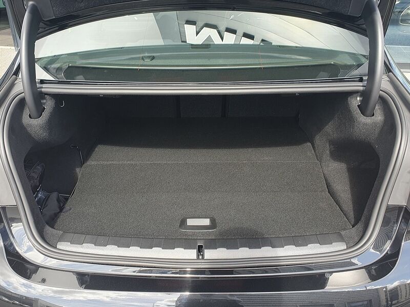 More views of BMW 3-Series