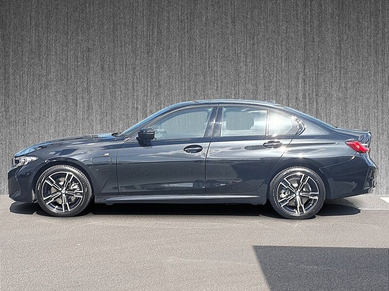 More views of BMW 3-Series